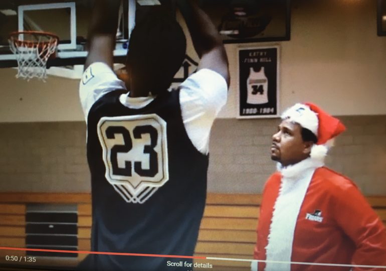 Santa Cooley gearing up to host his Friars for Christmas