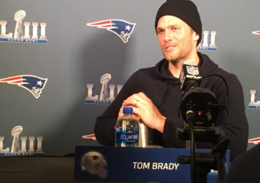 As Tom Brady keeps rolling, Patriots fans left to wonder