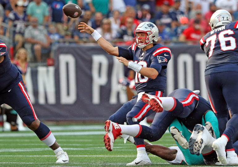 Pats let down Mac, fans in opening loss to Dolphins