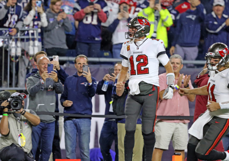 Triumphant Brady leaves Gillette with a smile