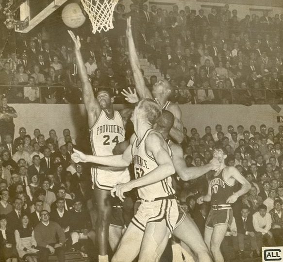 The 401 Podcast - NCAA & National Basketball Hall of Fame Coach: Jim Calhoun