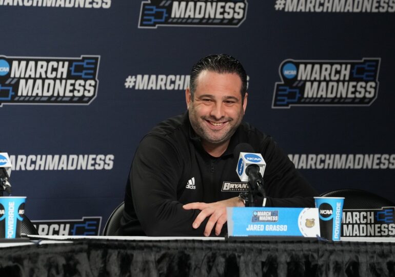Jared Grasso resigns at Bryant; school was in midst of investigating his conduct